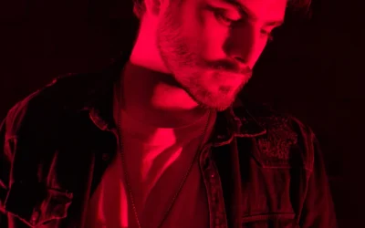 Entre synths y estrellas: The Kawell lanza un viaje emocional con “Polvo Estelar”