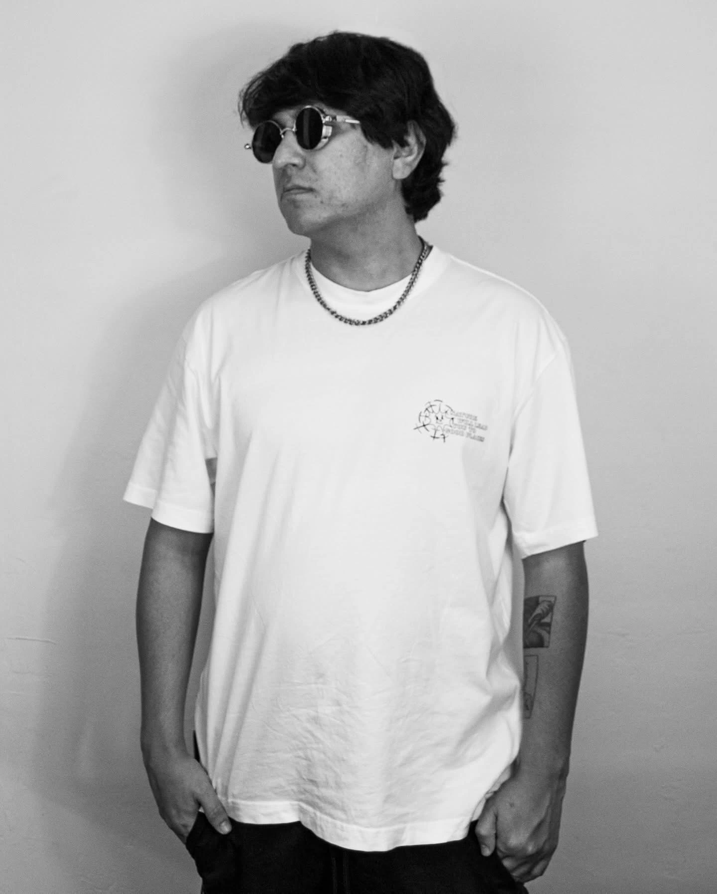 prod-track-files-1293908-extra_pictures-Hel