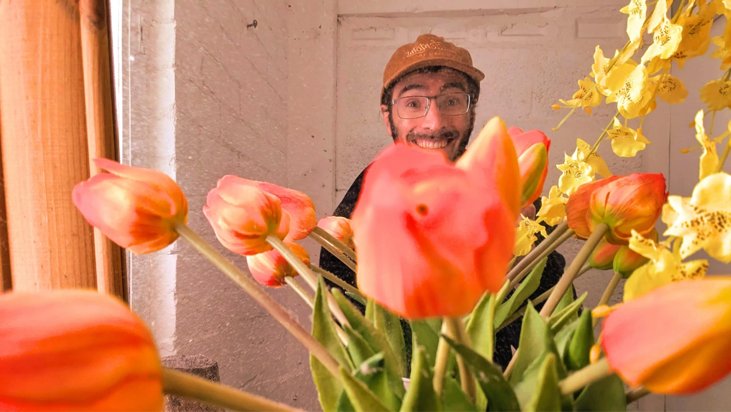 Portada del EP 5...4...3...2...1... de Zachary Mason, temática espacial y psicodélica.